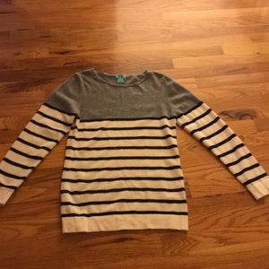 Two Bees Cashmere Womens Sweater